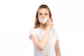 violenza contro le donne linguaggio