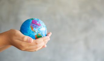 guerra follia concorso bambini
