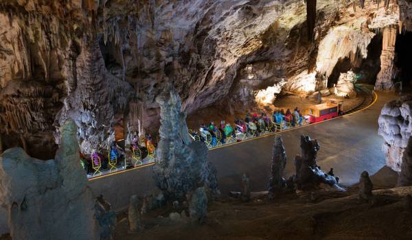 Parco delle grotte di Postumia: una gita nelle grotte turistiche più lunghe d’Europa – Tuttoscuola