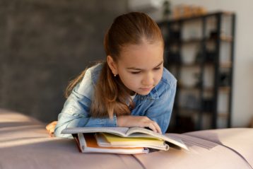 lettura valditara commenta risultati pirls 2021 al salone del libro