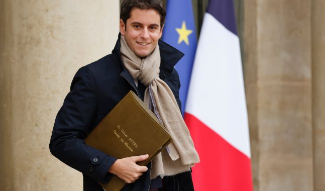 attal ministro istruzione francese rilancia scuola repubblicana