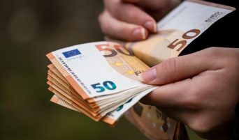 stipendi docenti aumenti in arrivo
